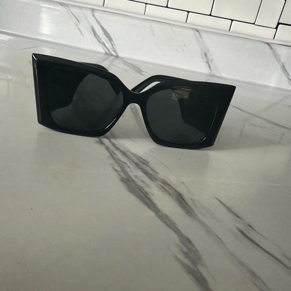 Sunglasses - Picture 7 of 13